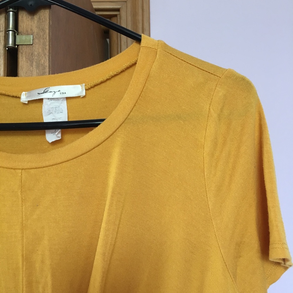 Top - Picture 2 of 3